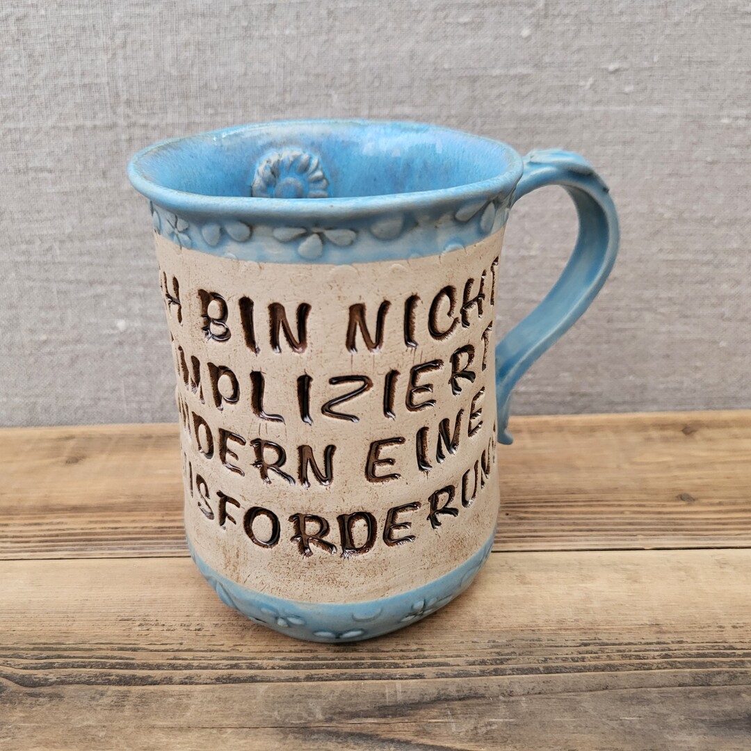 Keramiktasse "Ich bin nicht kompliziert, sondern eine Herausforderung"